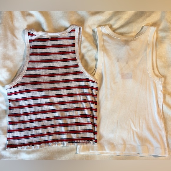 Universal Thread Women’s Tank Tops - Red Striped and White with Flag Size Large - Picture 6 of 10